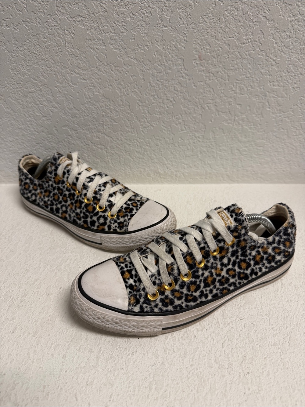 Converse Leopard Print Low-Top Sneakers with Gold Accents W 7